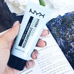 🔥NEW NYX HYDRA TOUCH PRIMER🔥W/GIFTS!😍🎁